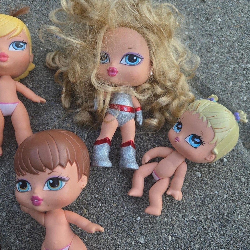 Bratz little dolls lot of 5. Odor! Nude. No accessories - Picture 5 of 8